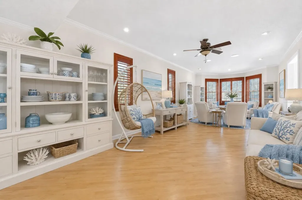 5900 Bayview Circle S Gulfport FL 33707