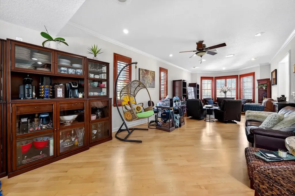 5900 Bayview Circle S Gulfport FL 33707