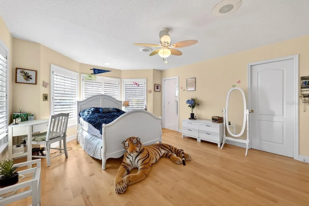 5900 Bayview Circle S Gulfport FL 33707