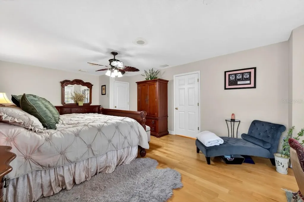 5900 Bayview Circle S Gulfport FL 33707