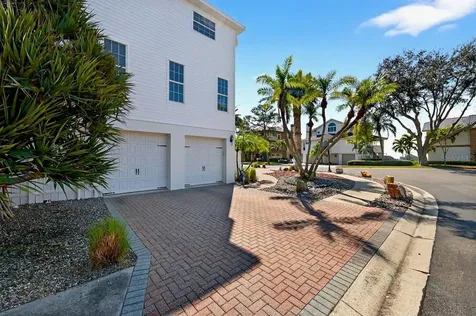 5900 Bayview Circle S Gulfport FL 33707