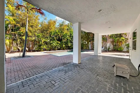 5900 Bayview Circle S Gulfport FL 33707