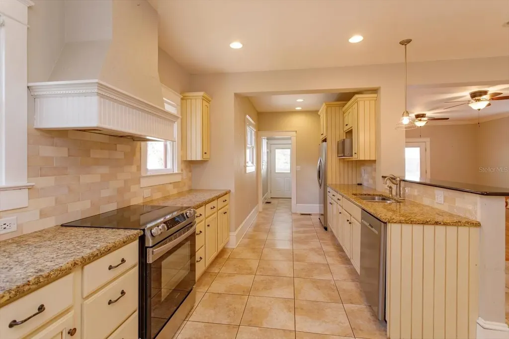 817 Livingston Street Orlando FL 32803