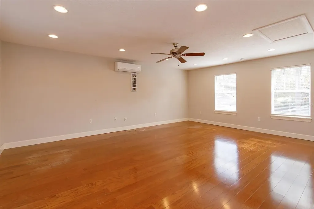 817 Livingston Street Orlando FL 32803