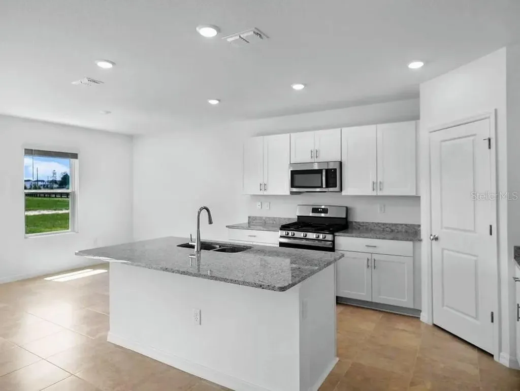 5656 Costa Blanca Way Davenport FL 33897