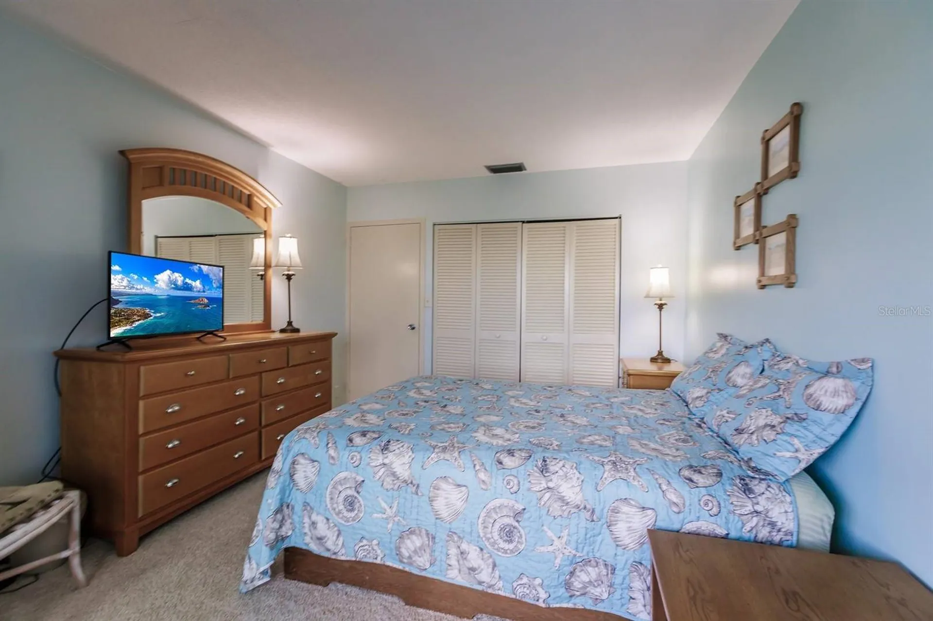 1255 E Peppertree Drive Sarasota FL 34242