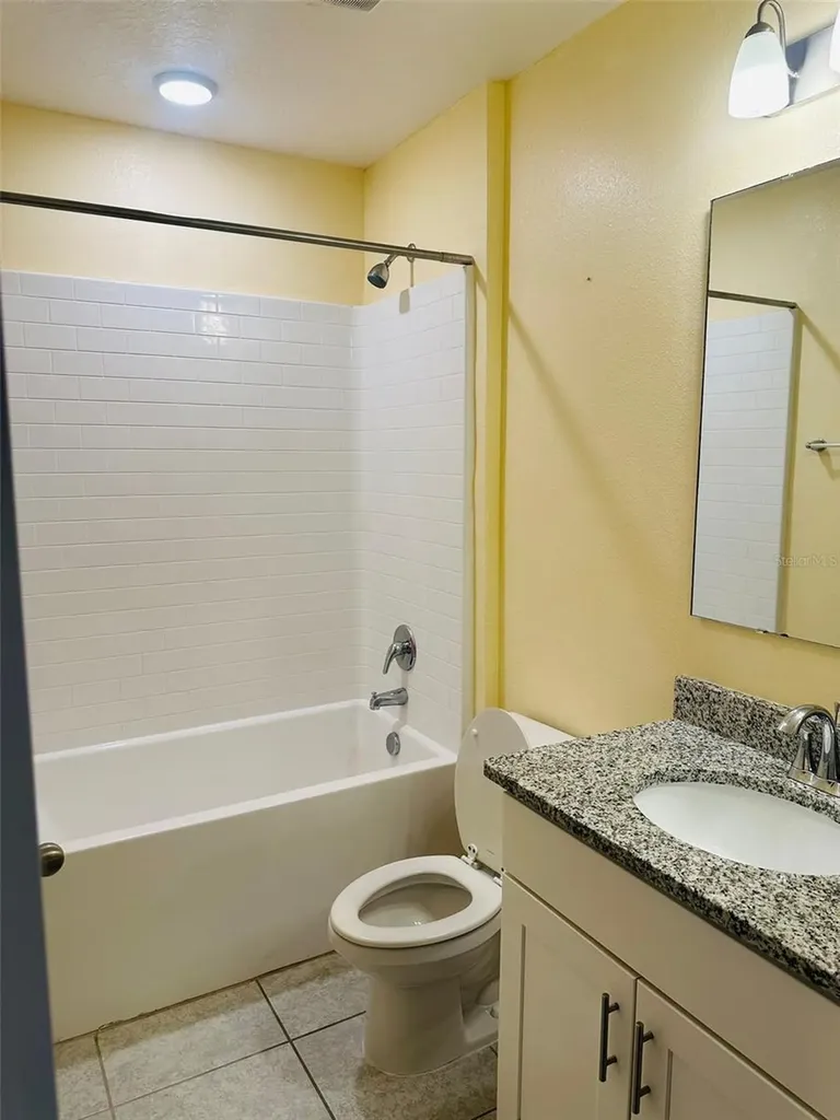 2221 Canyon Breeze Avenue Kissimmee FL 34746