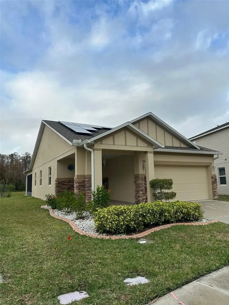2221 Canyon Breeze Avenue Kissimmee FL 34746