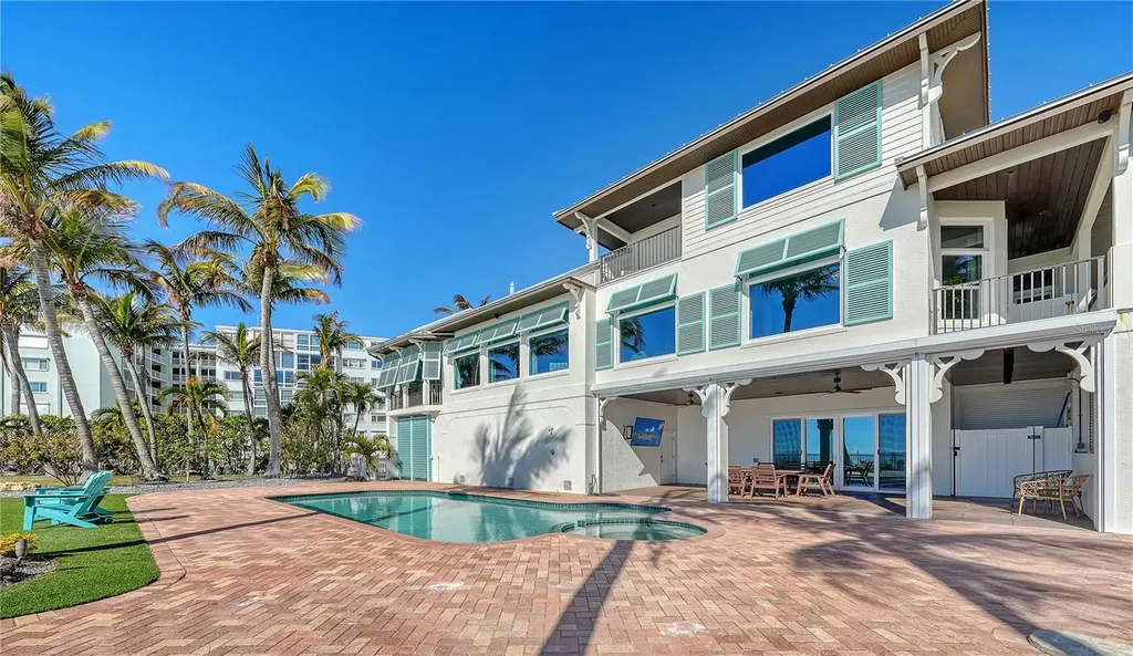 95 52nd Street Holmes Beach FL 34217