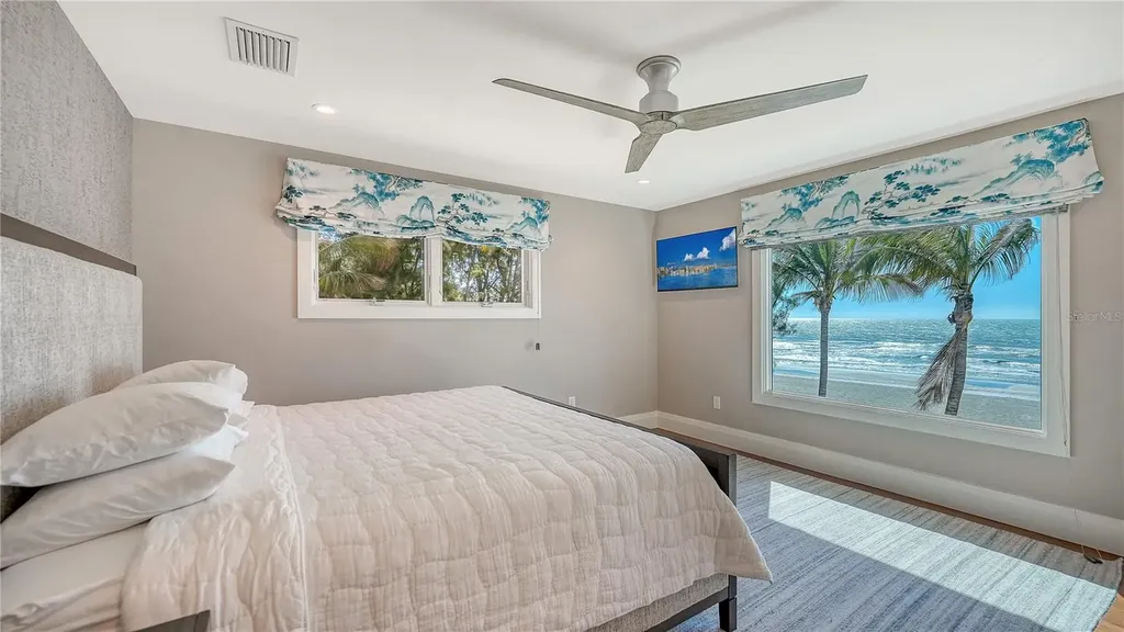 95 52nd Street Holmes Beach FL 34217