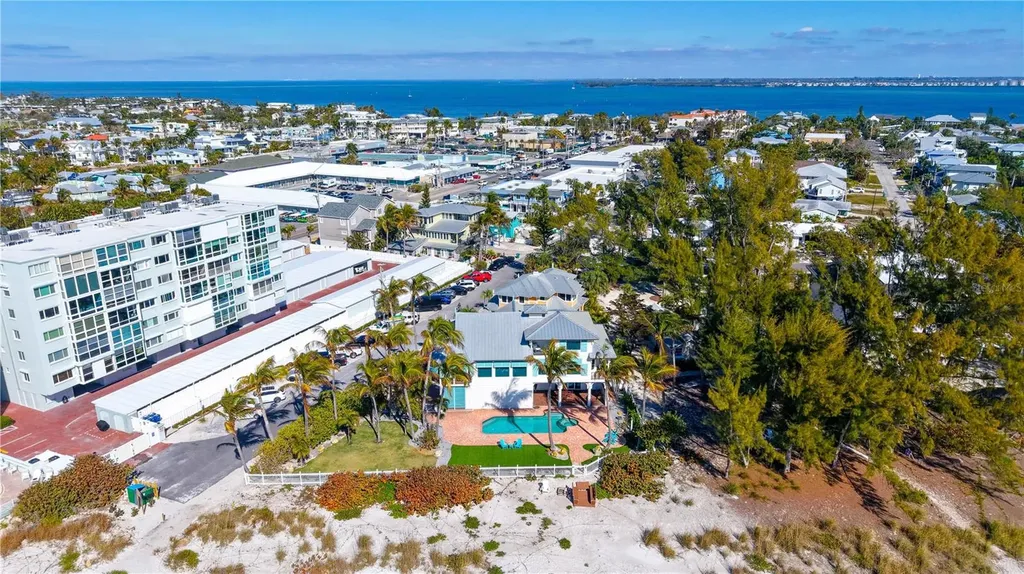 95 52nd Street Holmes Beach FL 34217