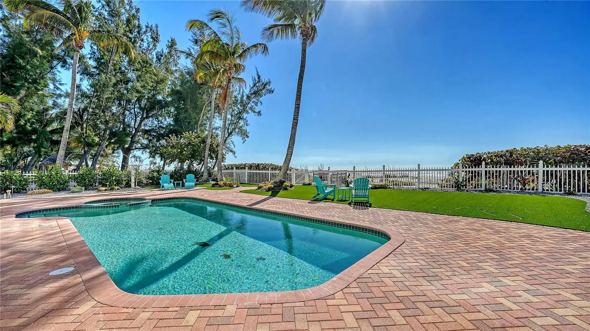 95 52nd Street Holmes Beach FL 34217