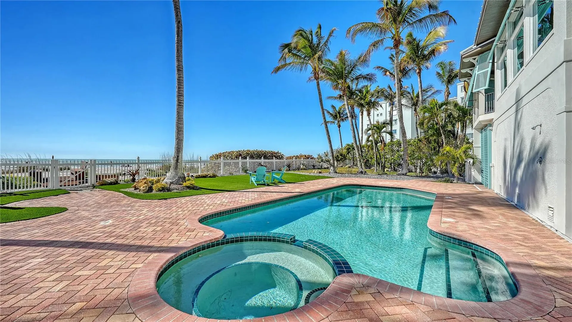 95 52nd Street Holmes Beach FL 34217