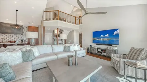 95 52nd Street Holmes Beach FL 34217