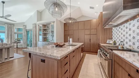 95 52nd Street Holmes Beach FL 34217