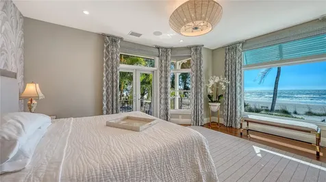 95 52nd Street Holmes Beach FL 34217