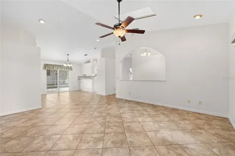 196 Waterview Circle Auburndale FL 33823