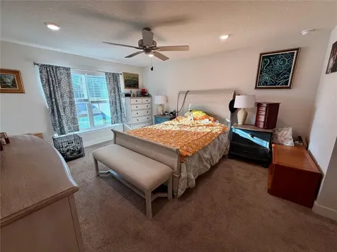 2225 Angel Fish Loop Leesburg FL 34748