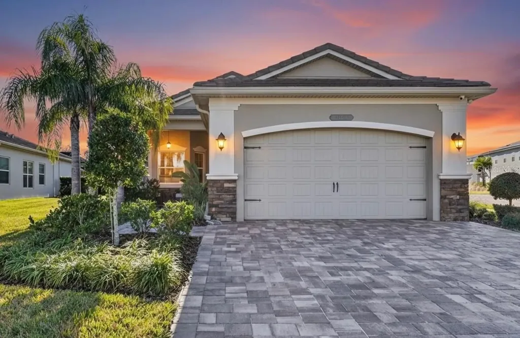 30724 Lindentree Drive Wesley Chapel FL 33543