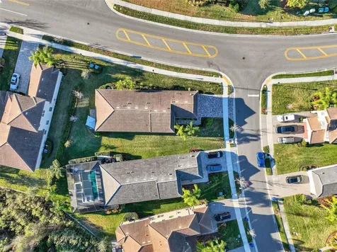 30724 Lindentree Drive Wesley Chapel FL 33543