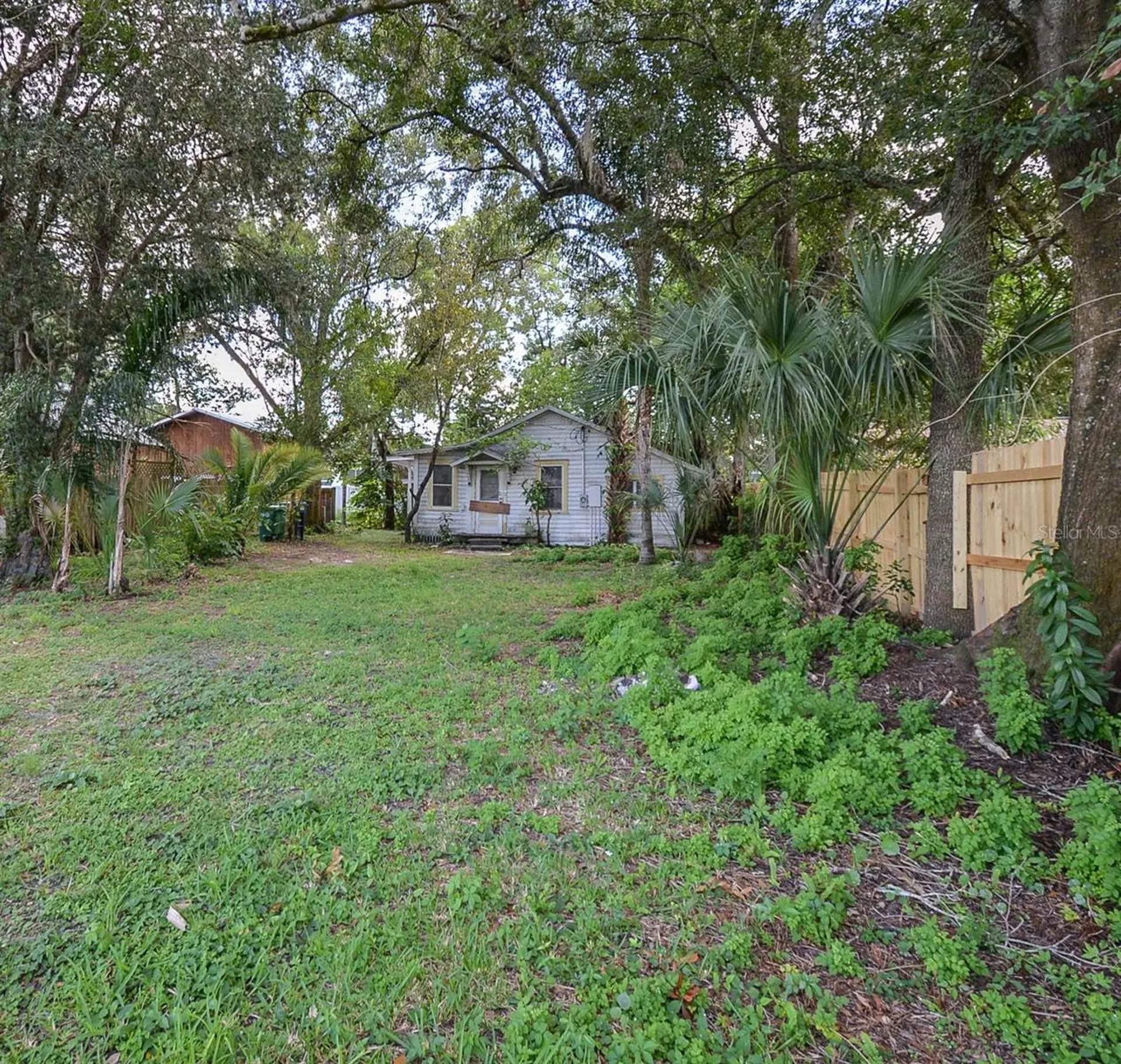 1522 W Clinton Street Tampa FL 33604