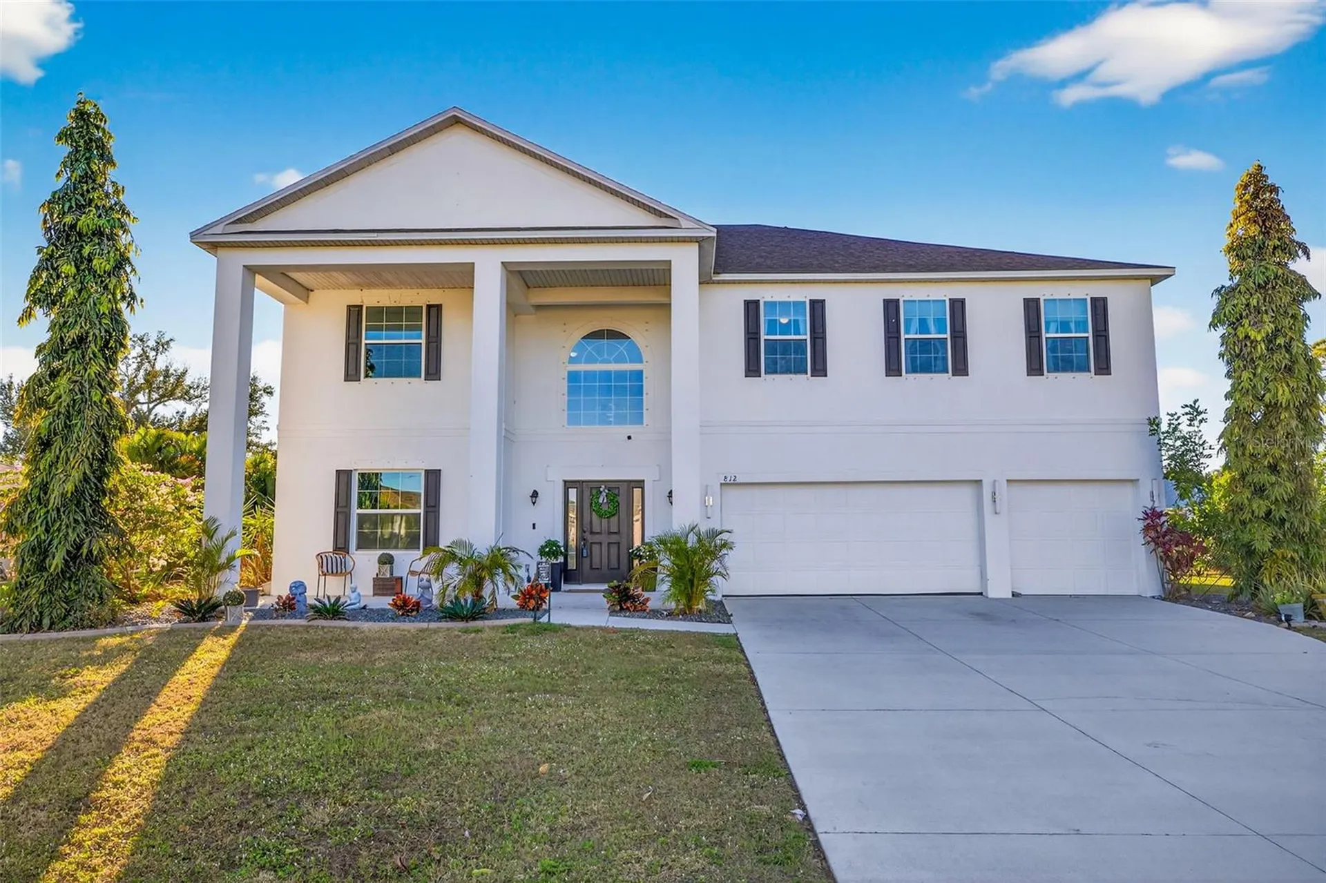 812 SW 11th Court Cape Coral FL 33991