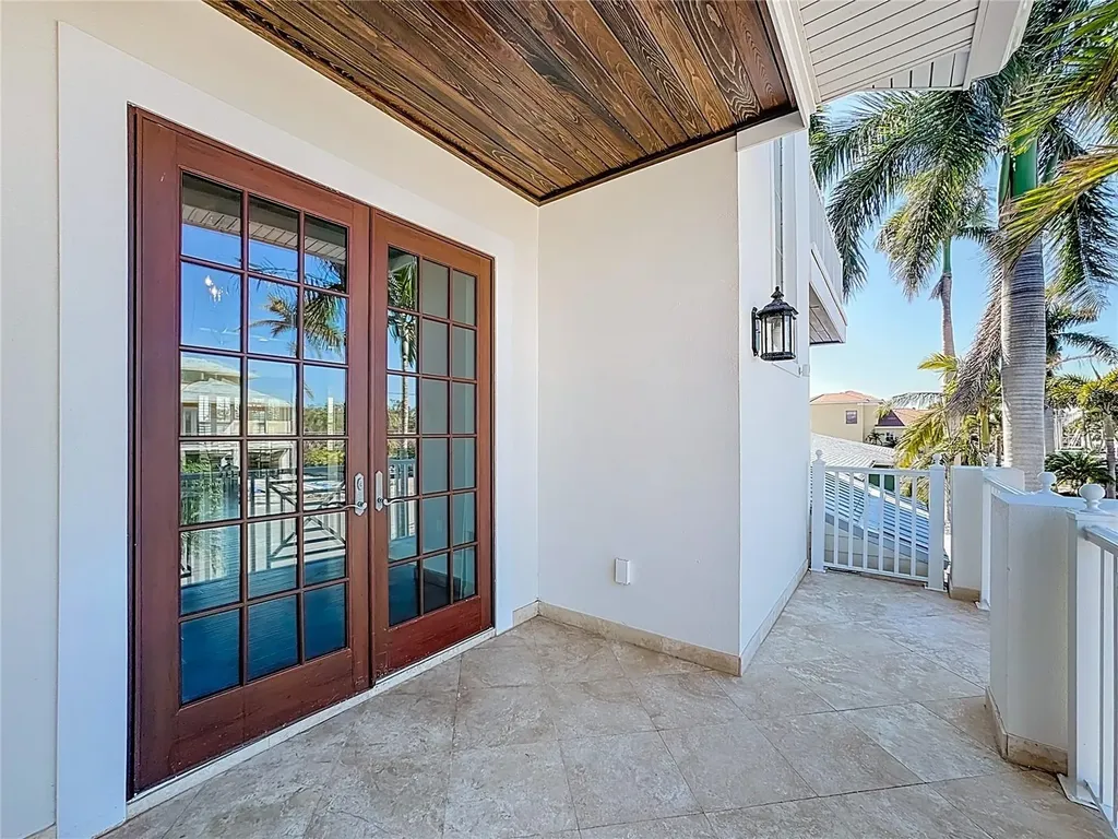 529 77th Street Holmes Beach FL 34217
