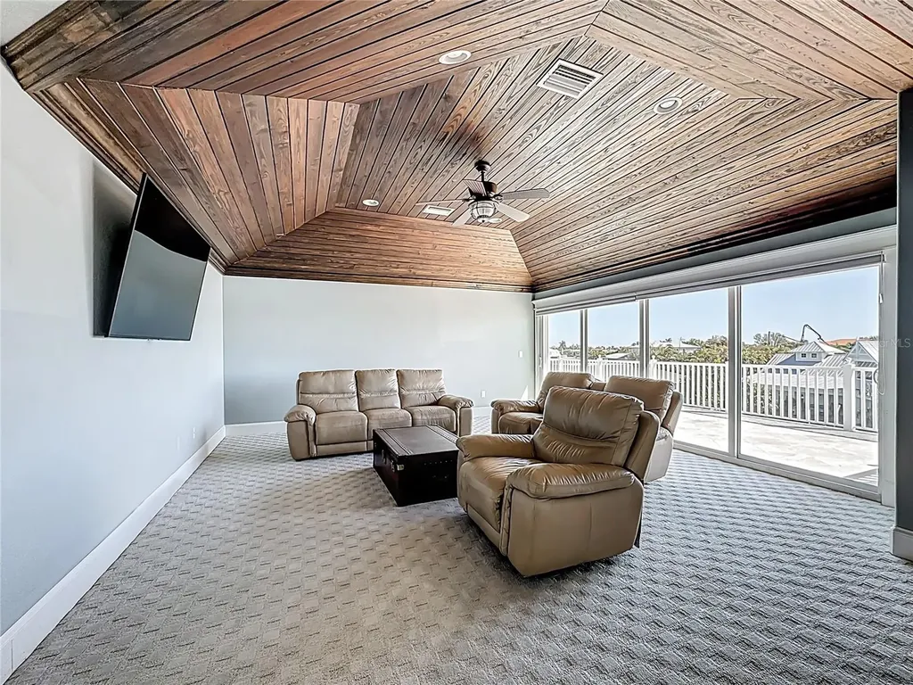 529 77th Street Holmes Beach FL 34217