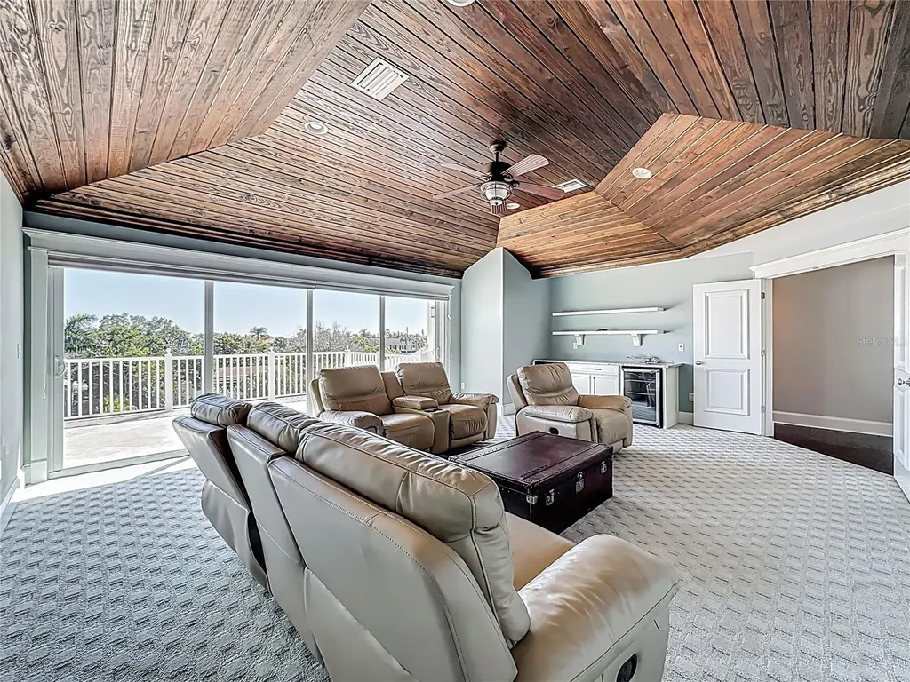 529 77th Street Holmes Beach FL 34217