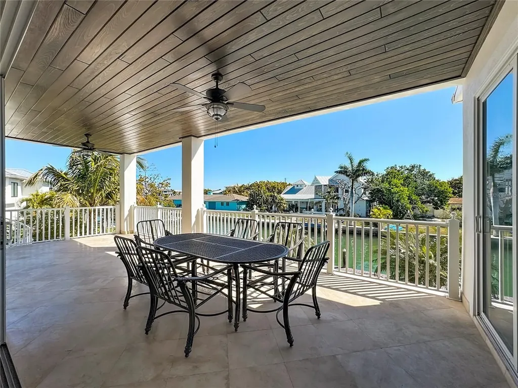 529 77th Street Holmes Beach FL 34217