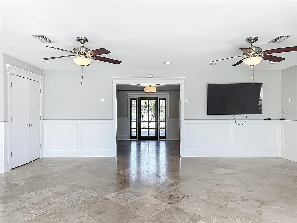 529 77th Street Holmes Beach FL 34217