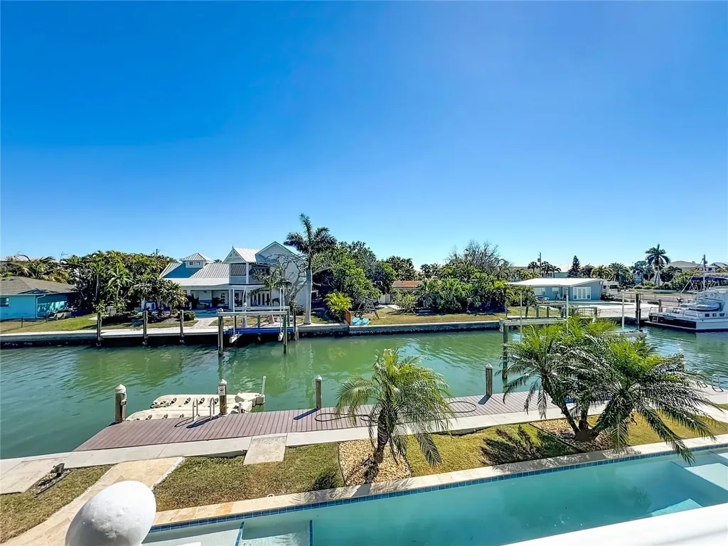 529 77th Street Holmes Beach FL 34217