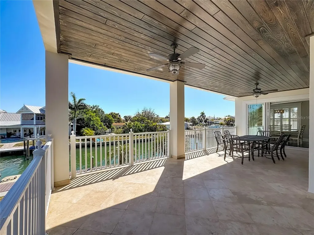529 77th Street Holmes Beach FL 34217