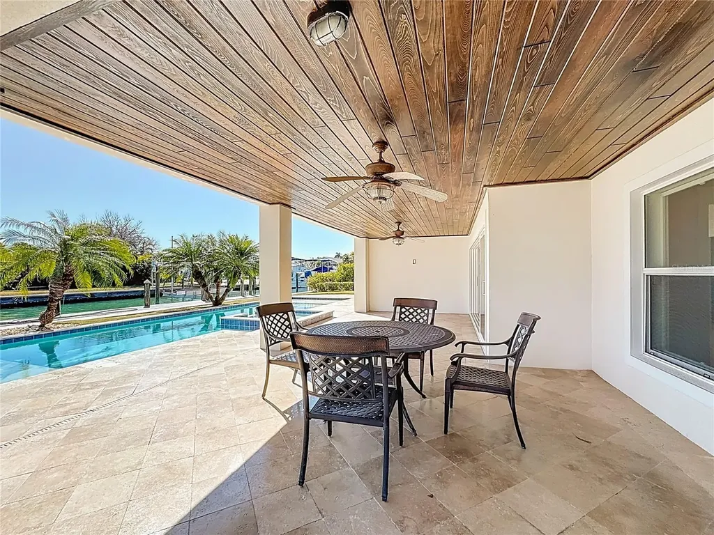 529 77th Street Holmes Beach FL 34217