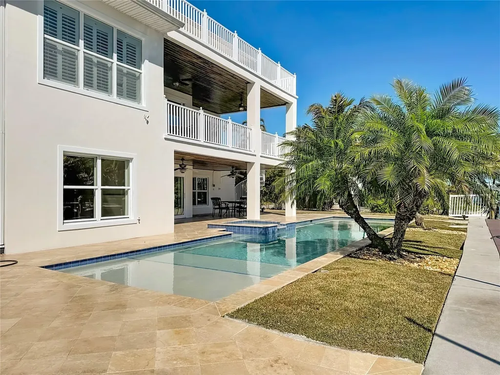 529 77th Street Holmes Beach FL 34217