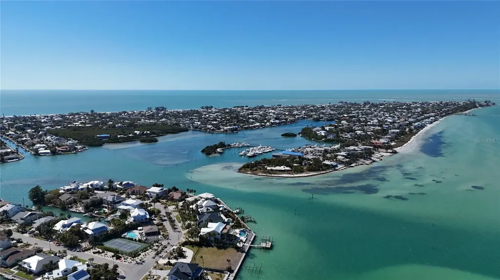 529 77th Street Holmes Beach FL 34217