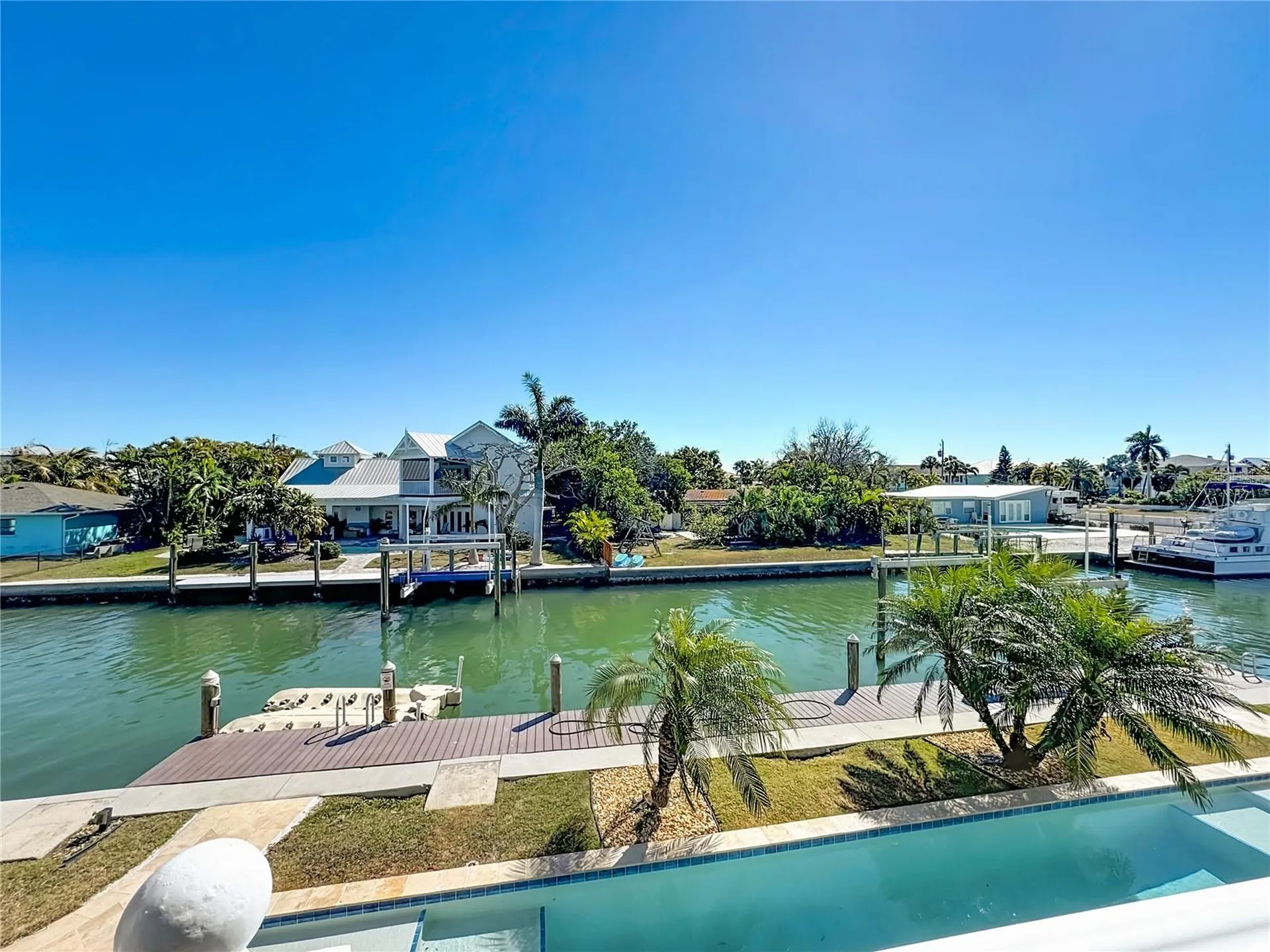 529 77th Street Holmes Beach FL 34217