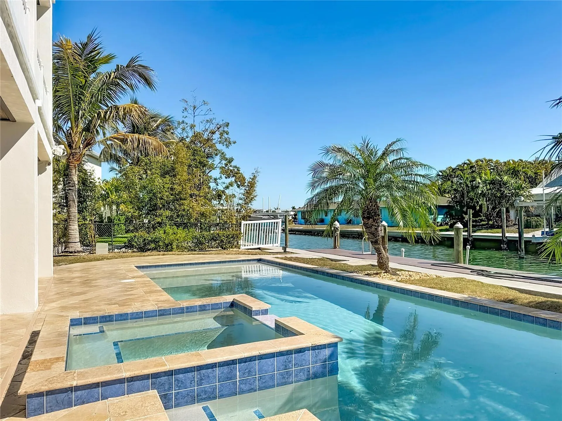 529 77th Street Holmes Beach FL 34217
