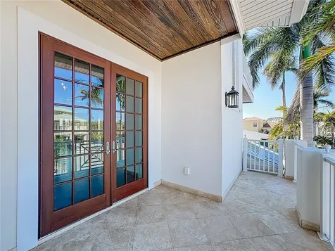 529 77th Street Holmes Beach FL 34217