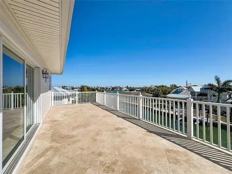 529 77th Street Holmes Beach FL 34217