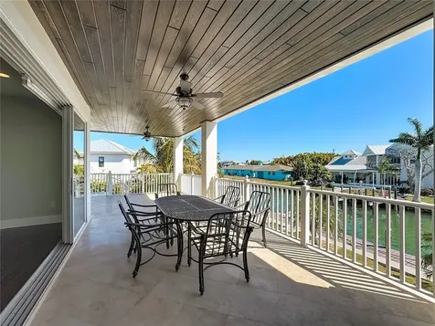 529 77th Street Holmes Beach FL 34217