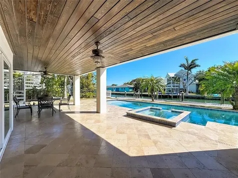 529 77th Street Holmes Beach FL 34217
