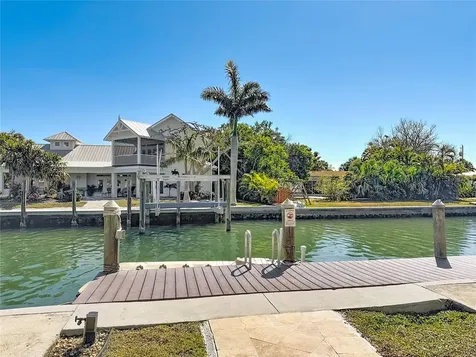 529 77th Street Holmes Beach FL 34217