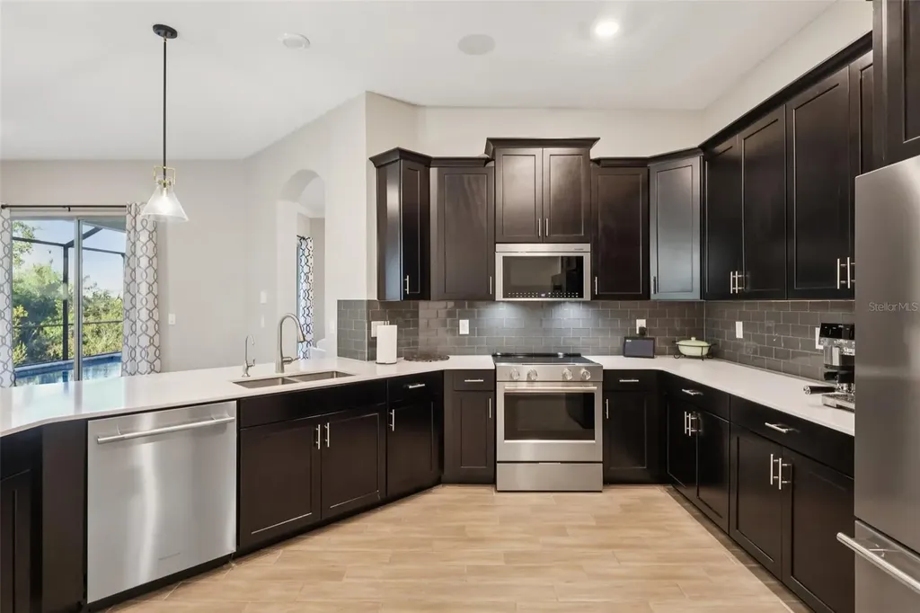 8847 Fallen Oak Drive Davenport FL 33896