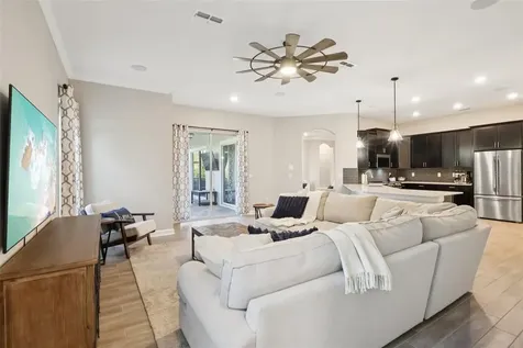 8847 Fallen Oak Drive Davenport FL 33896