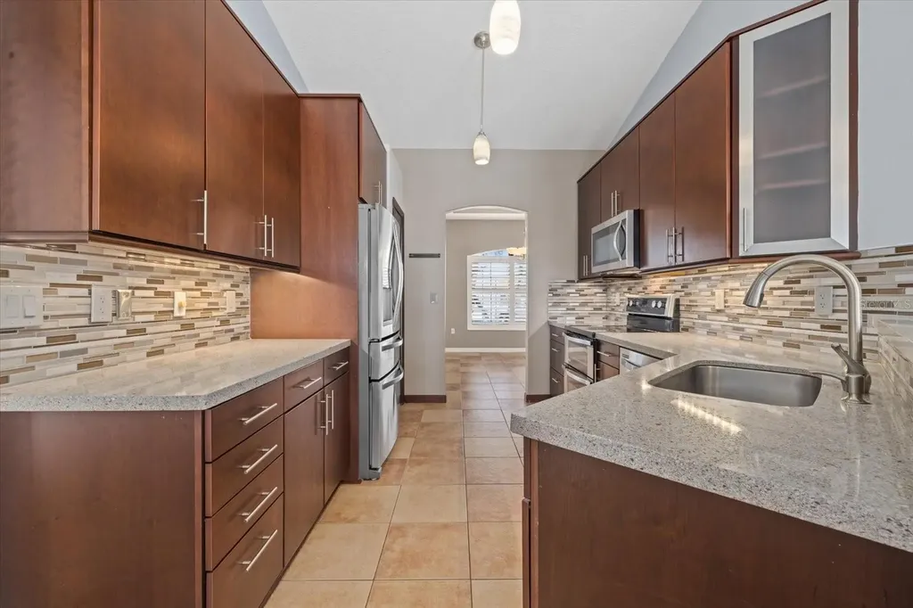 4046 Green Tree Avenue Sarasota FL 34233