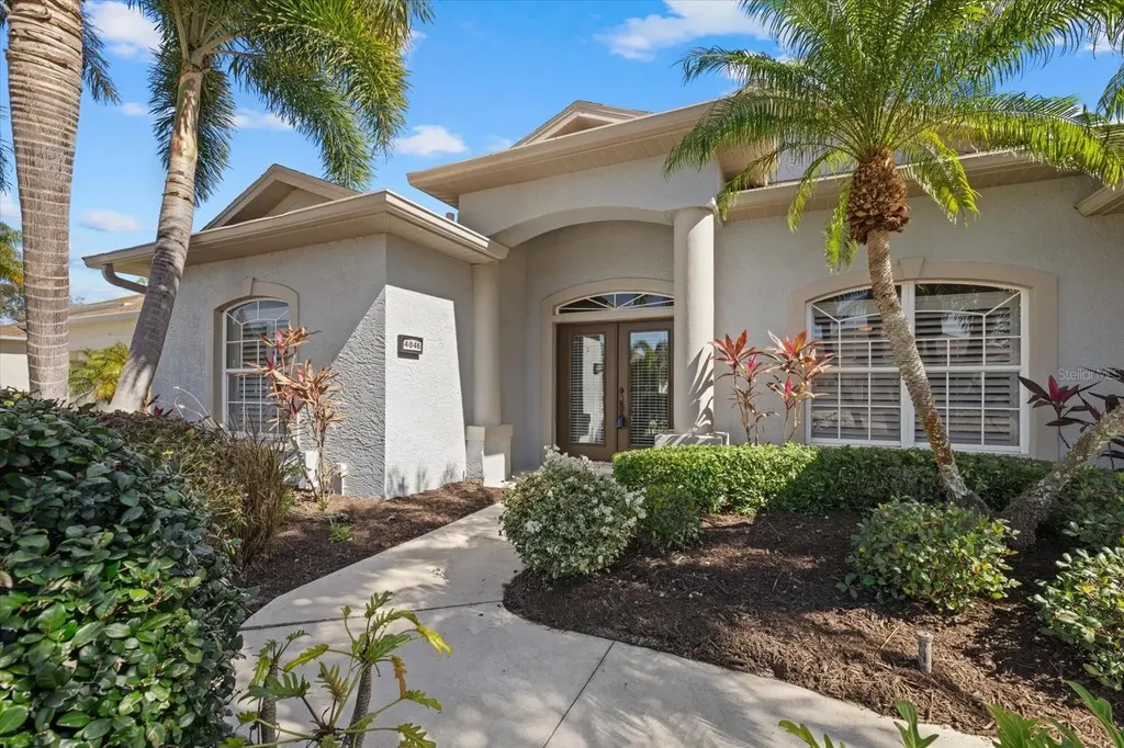 4046 Green Tree Avenue Sarasota FL 34233