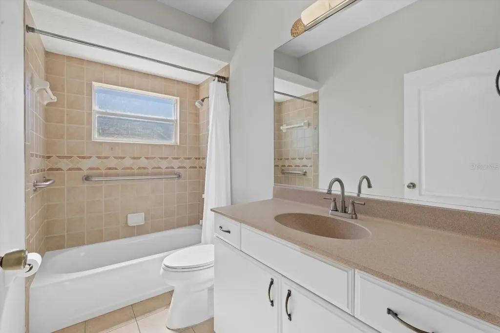 4046 Green Tree Avenue Sarasota FL 34233