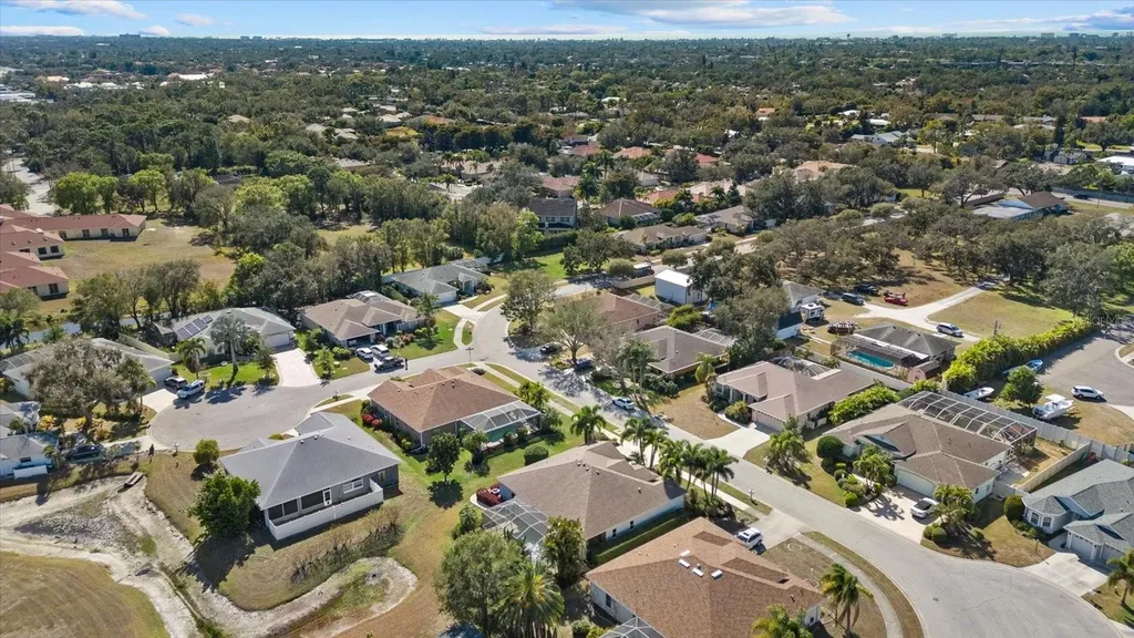 4046 Green Tree Avenue Sarasota FL 34233