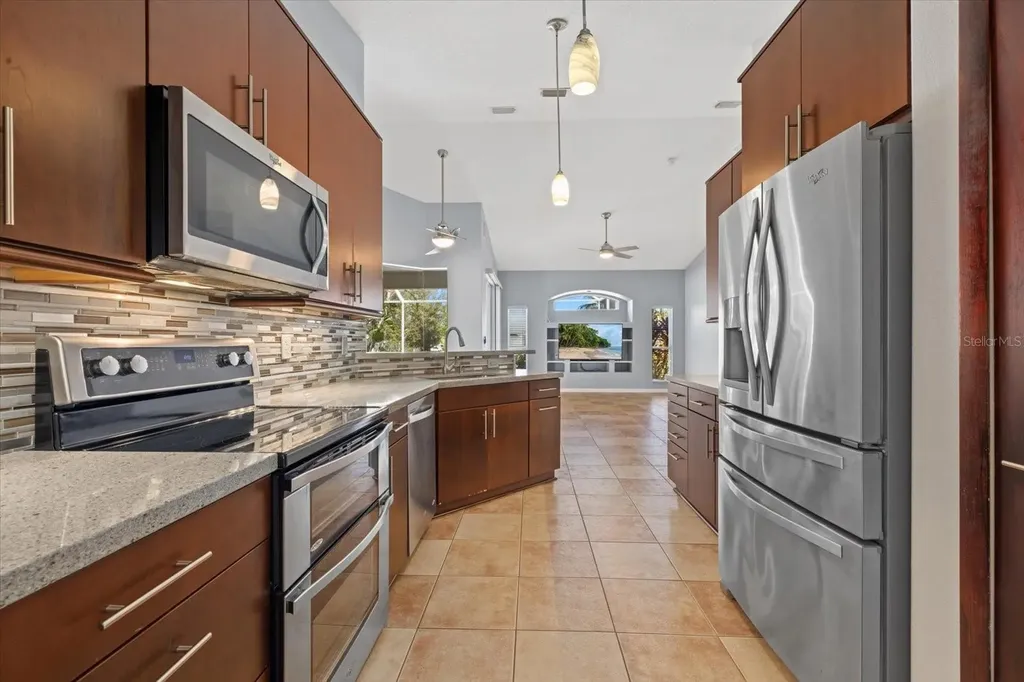 4046 Green Tree Avenue Sarasota FL 34233